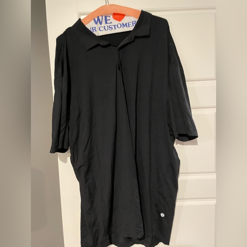 Mens XL Lululemon polo shirt in black
